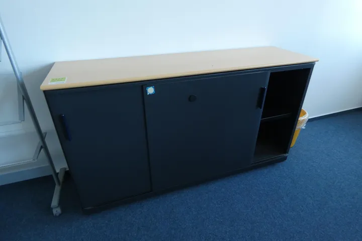 Sideboard, ohne Inhalt Maße in cm ca. 160 x 46 x 88